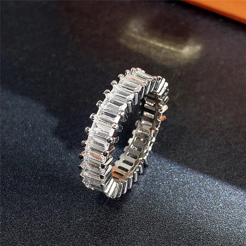 Fashion Design Women's Ring with White Zirconia