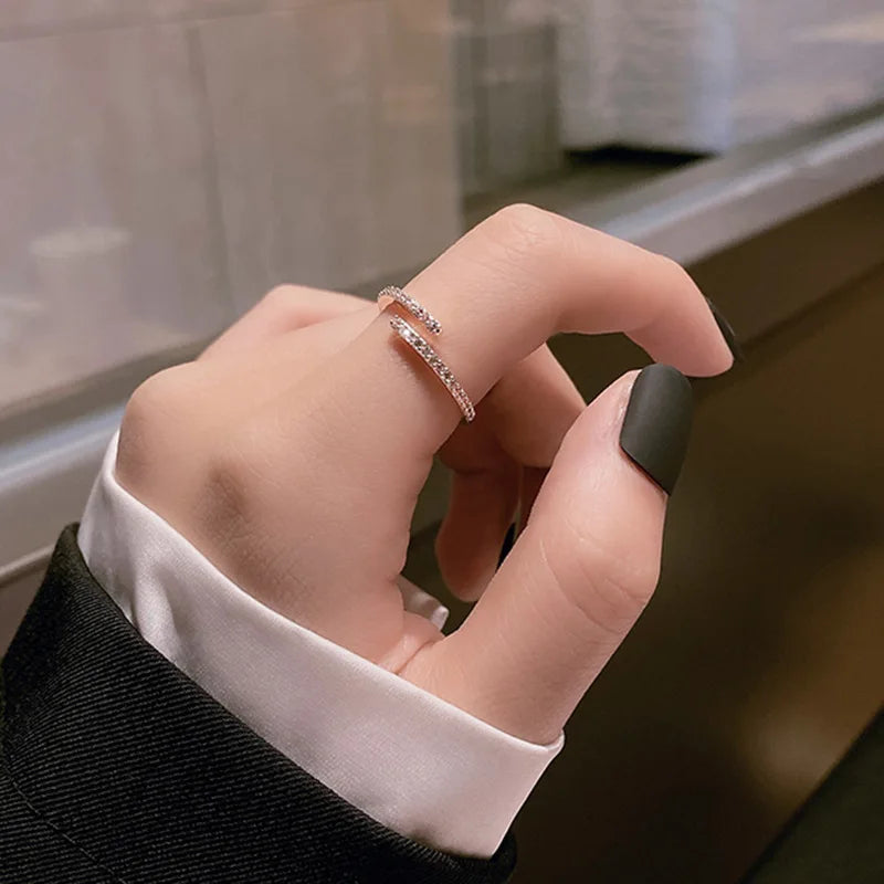 New Minimalist Thin Rings