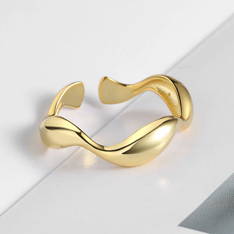 Cold Style Water Drop Wavy Smooth Ring